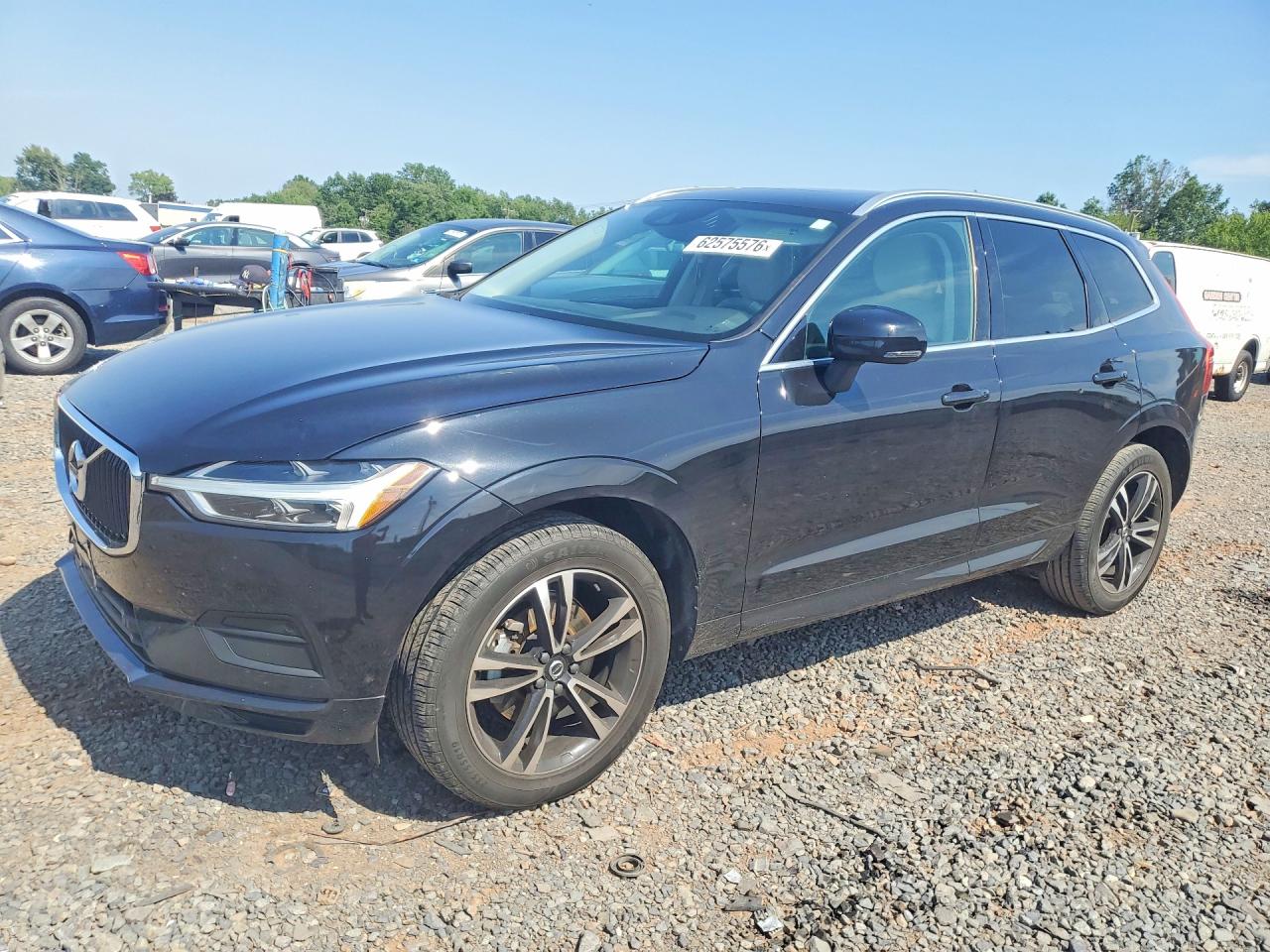 2020 VOLVO XC60 Momentum