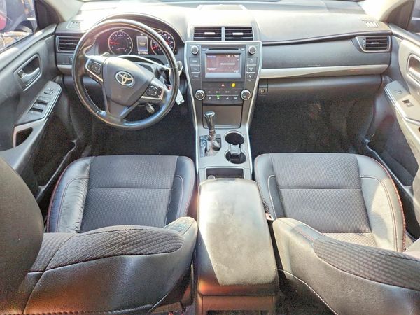2017 TOYOTA CAMRY