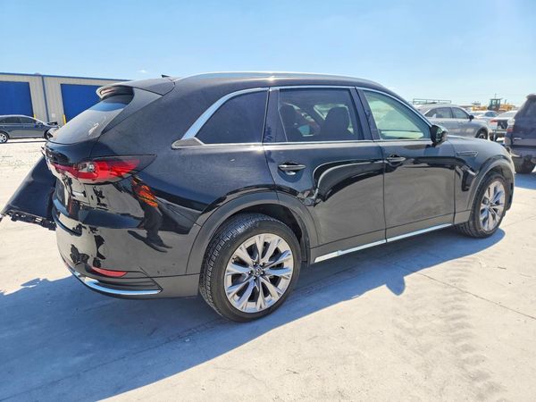 2024 MAZDA CX-90 Premium Package