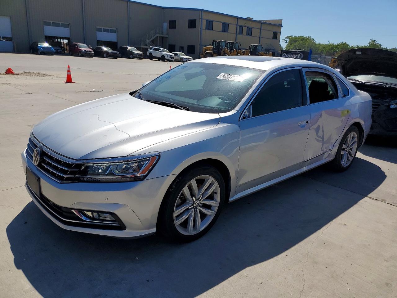 2017 VOLKSWAGEN PASSAT