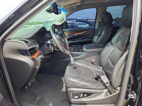 2015 CADILLAC ESCALADE Luxury