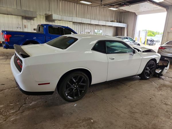2022 DODGE CHALLENGER SXT