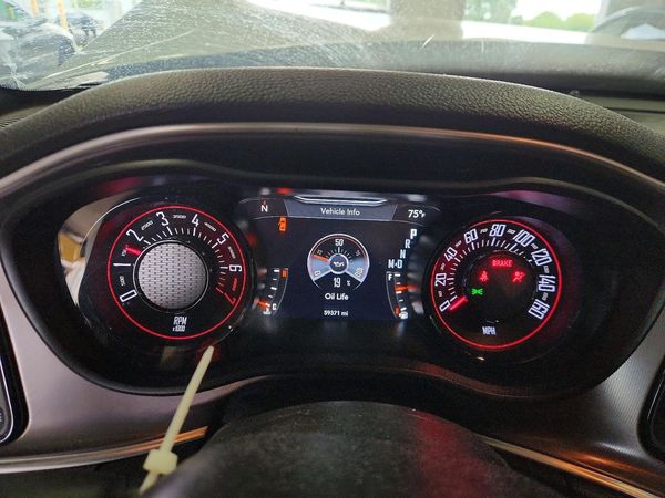 2022 DODGE CHALLENGER SXT