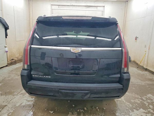 2015 CADILLAC ESCALADE Premium