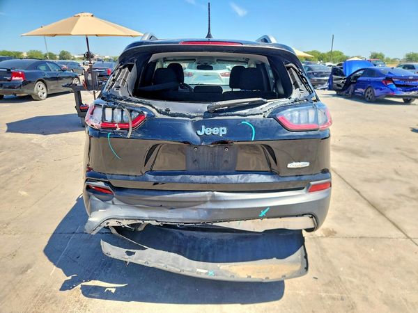 2019 JEEP CHEROKEE LATITUDE FWD