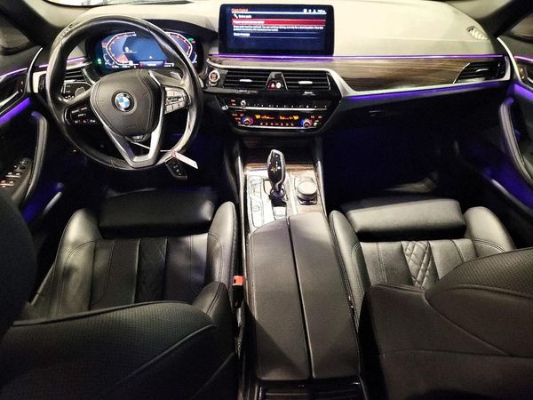 2021 BMW 530 xDrive