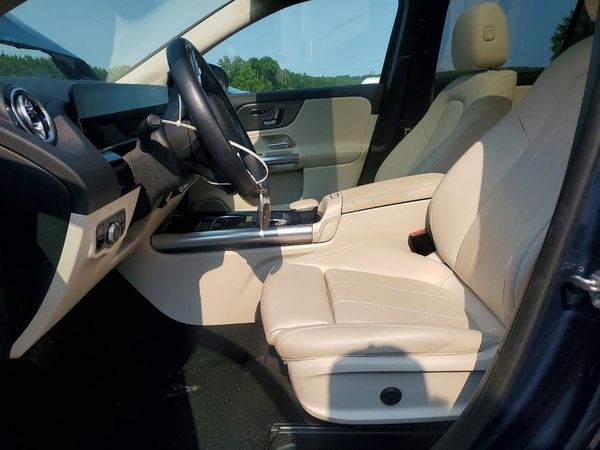 2022 MERCEDES-BENZ GLA GLA250