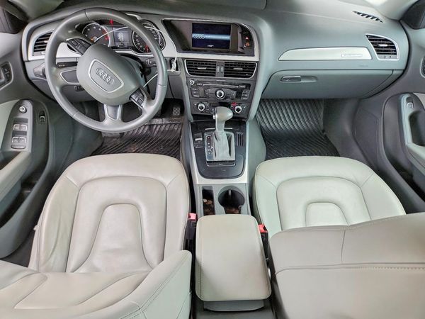 2015 AUDI A4 quattro Premium