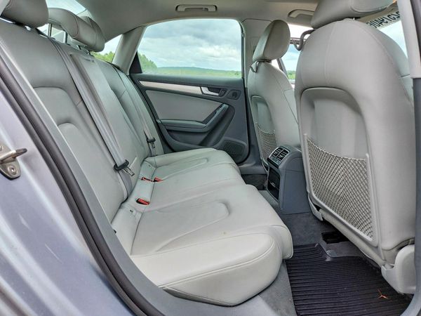 2015 AUDI A4 quattro Premium