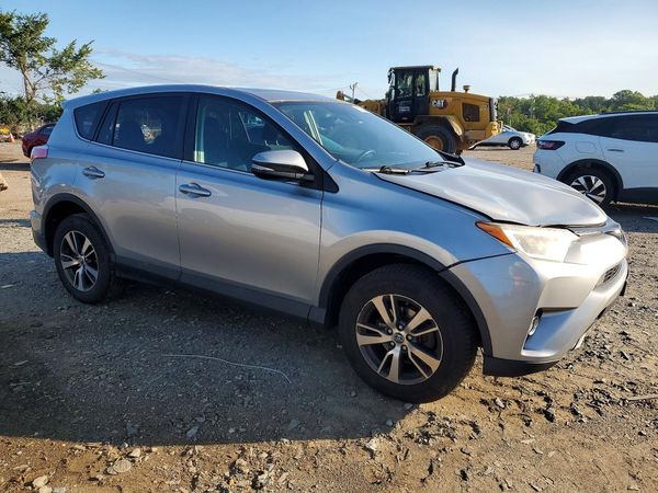 2018 TOYOTA RAV4 Adventure/XLE