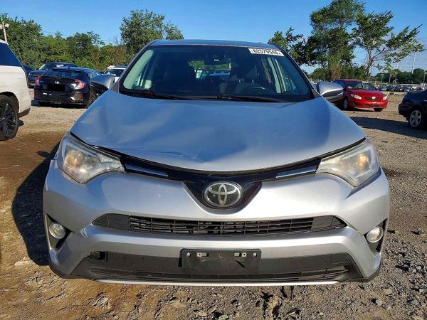 2018 TOYOTA RAV4 Adventure/XLE