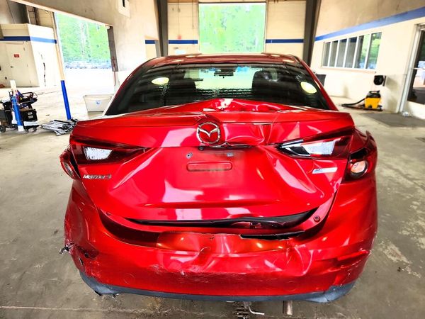 2018 MAZDA 3 Touring