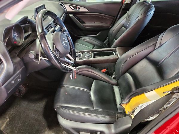 2018 MAZDA 3 Touring