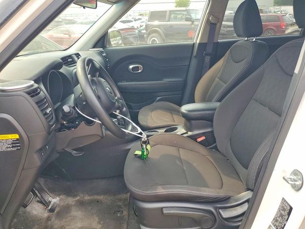 2015 KIA SOUL GL(Middle-low grade) — DENT