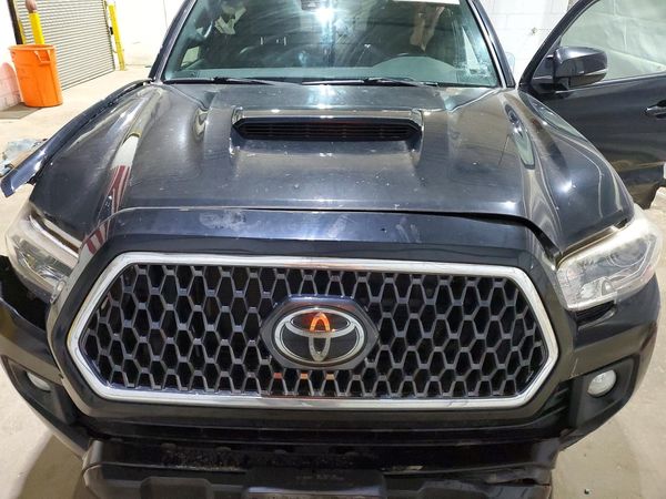 2018 TOYOTA TACOMA — Engine bay