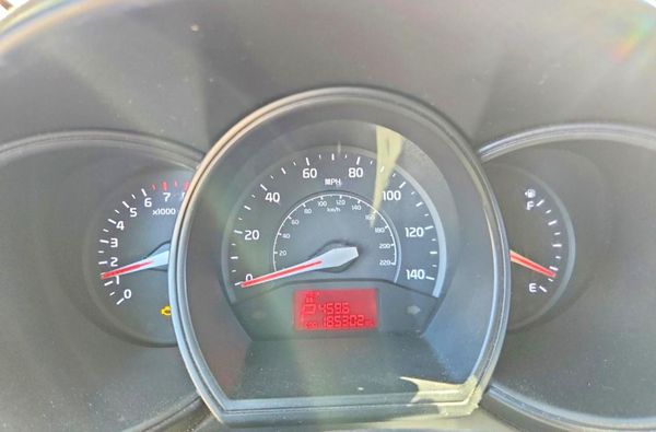 2013 KIA RIO