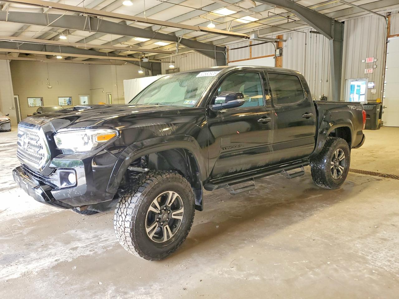 2017 TOYOTA TACOMA