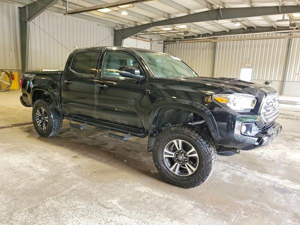 2017 TOYOTA TACOMA