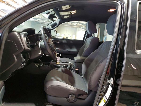 2017 TOYOTA TACOMA