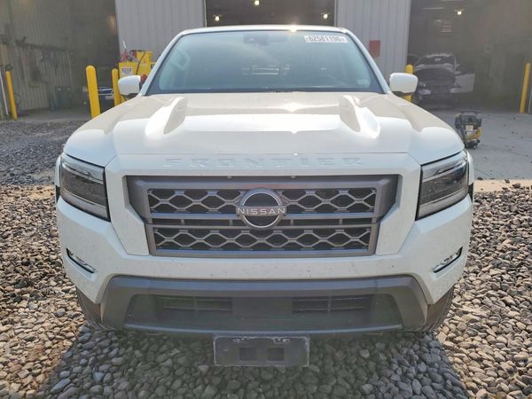 2022 NISSAN FRONTIER Crew Cab