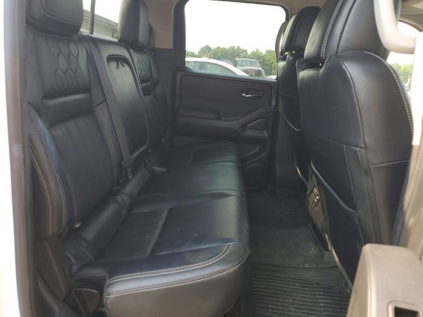 2022 NISSAN FRONTIER Crew Cab