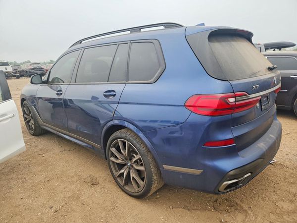 2021 BMW X7 M50i