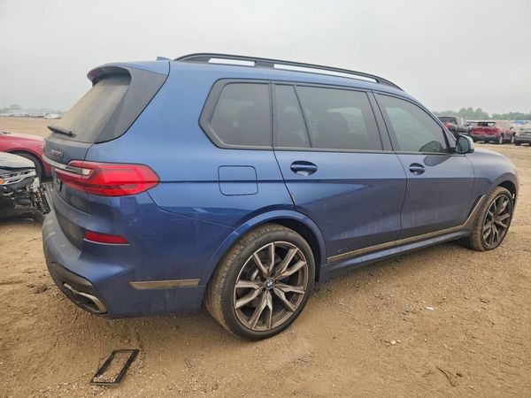 2021 BMW X7 M50i