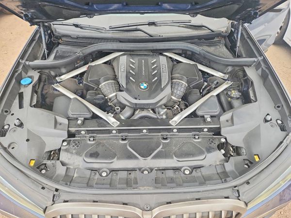2021 BMW X7 M50i