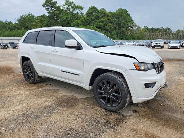 2017 JEEP GRAND CHEROKEE LAREDO 4X4
