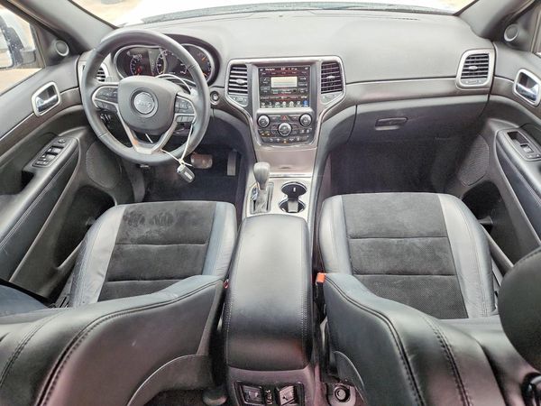 2017 JEEP GRAND CHEROKEE LAREDO 4X4