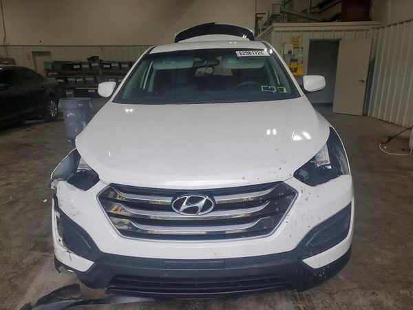2016 HYUNDAI SANTA FE Base