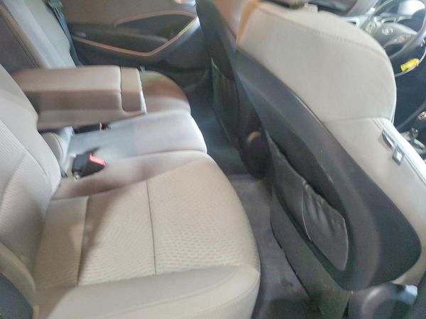 2016 HYUNDAI SANTA FE Base