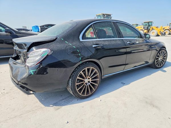 2016 MERCEDES-BENZ C C300