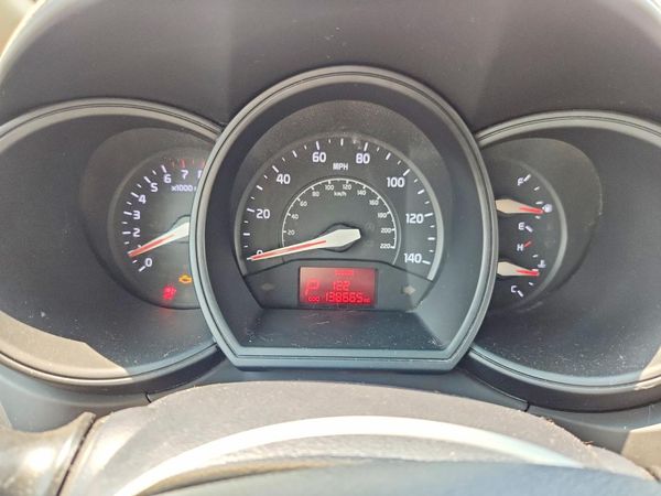 2016 KIA RIO