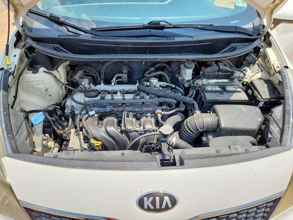 2016 KIA RIO