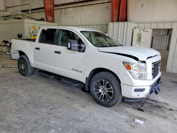 2023 NISSAN TITAN Crew Cab