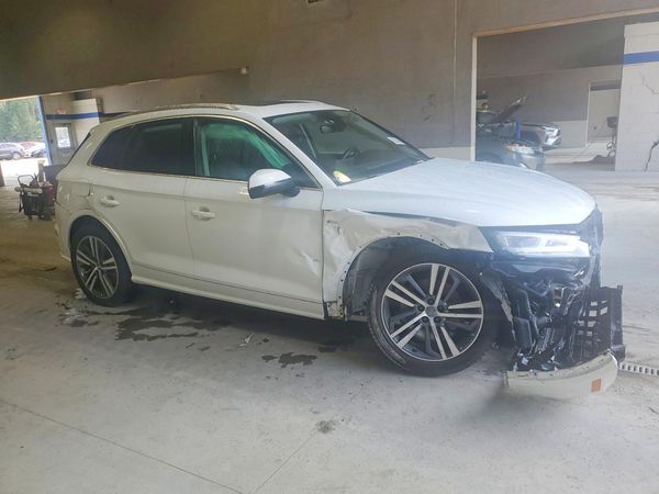 2020 AUDI Q5 E