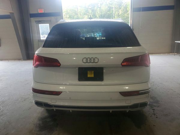 2020 AUDI Q5 E