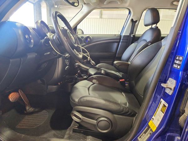 2016 MINI COOPER