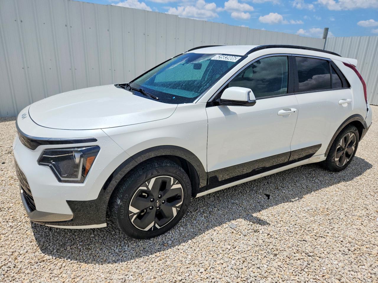 2024 KIA NIRO Wind