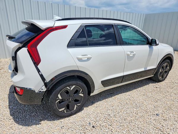 2024 KIA NIRO Wind