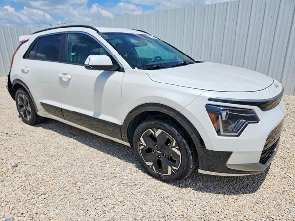 2024 KIA NIRO Wind