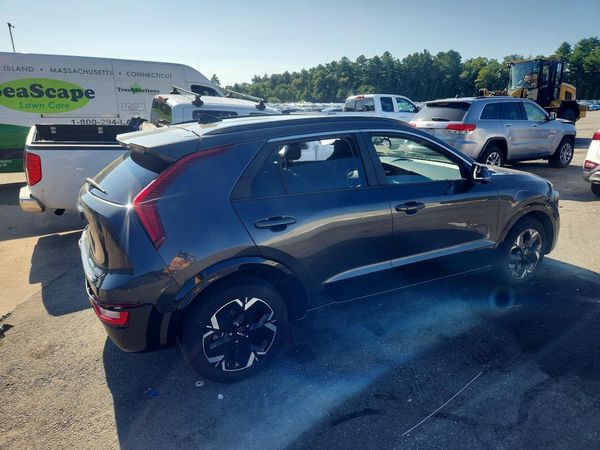 2024 KIA NIRO Wind