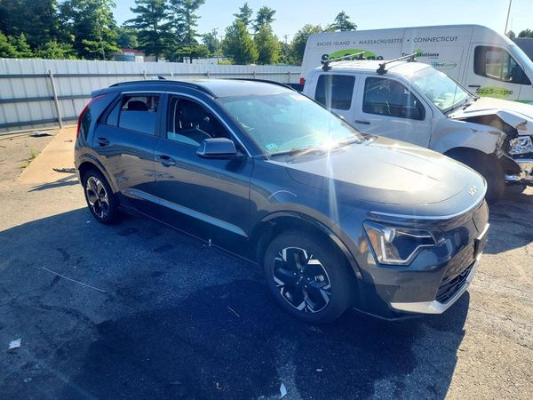 2024 KIA NIRO Wind