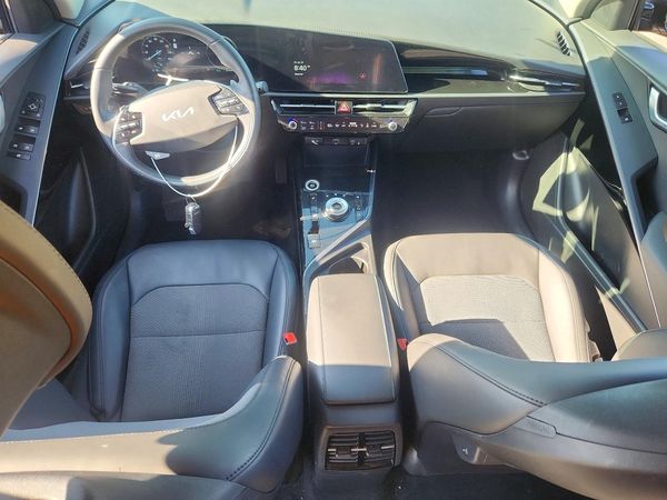 2024 KIA NIRO Wind