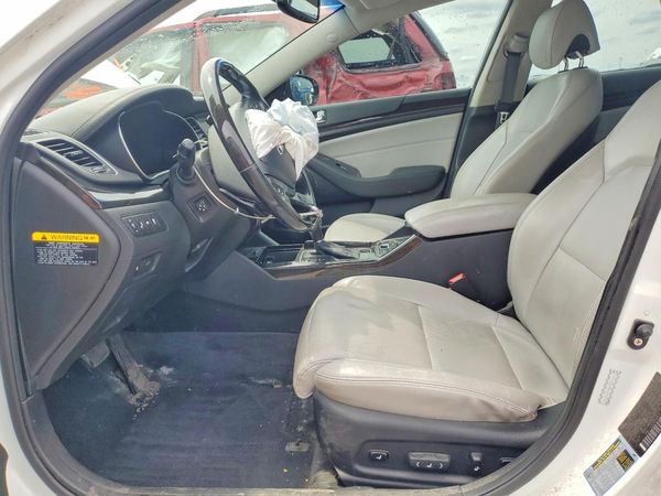 2014 KIA CADENZA