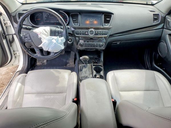 2014 KIA CADENZA