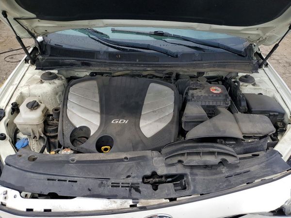 2014 KIA CADENZA