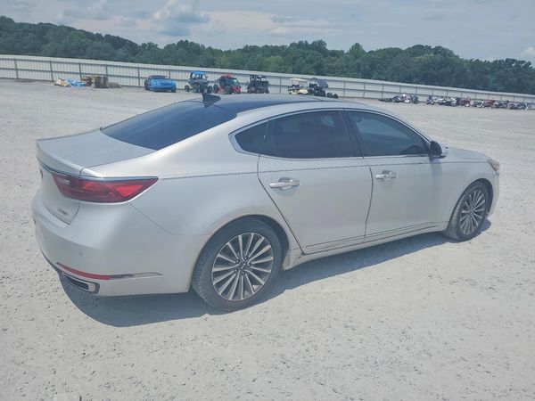 2017 KIA CADENZA