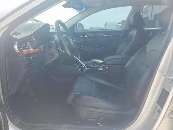 2017 KIA CADENZA